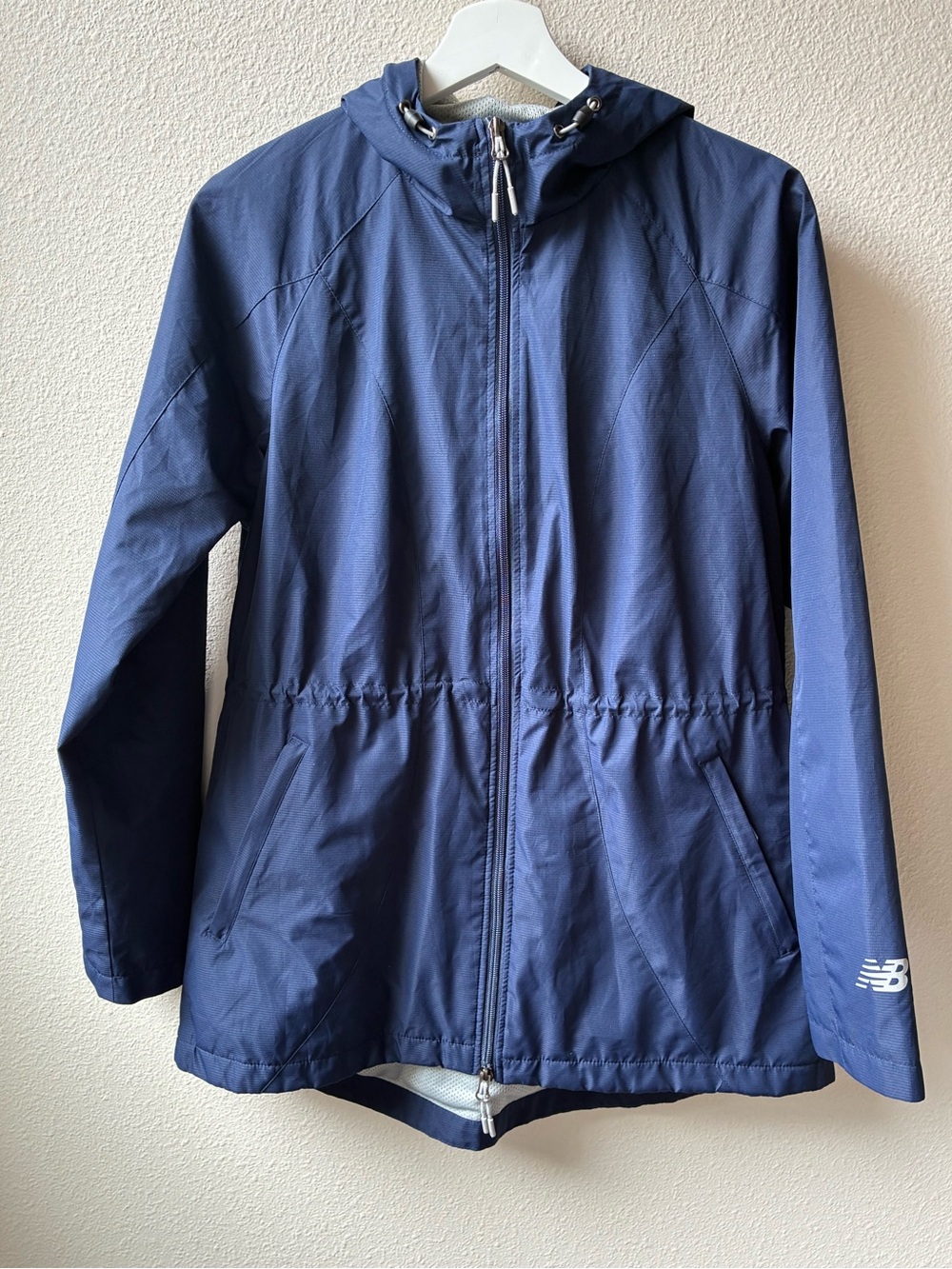 New Balance Windbreaker in Navy (Size:M)